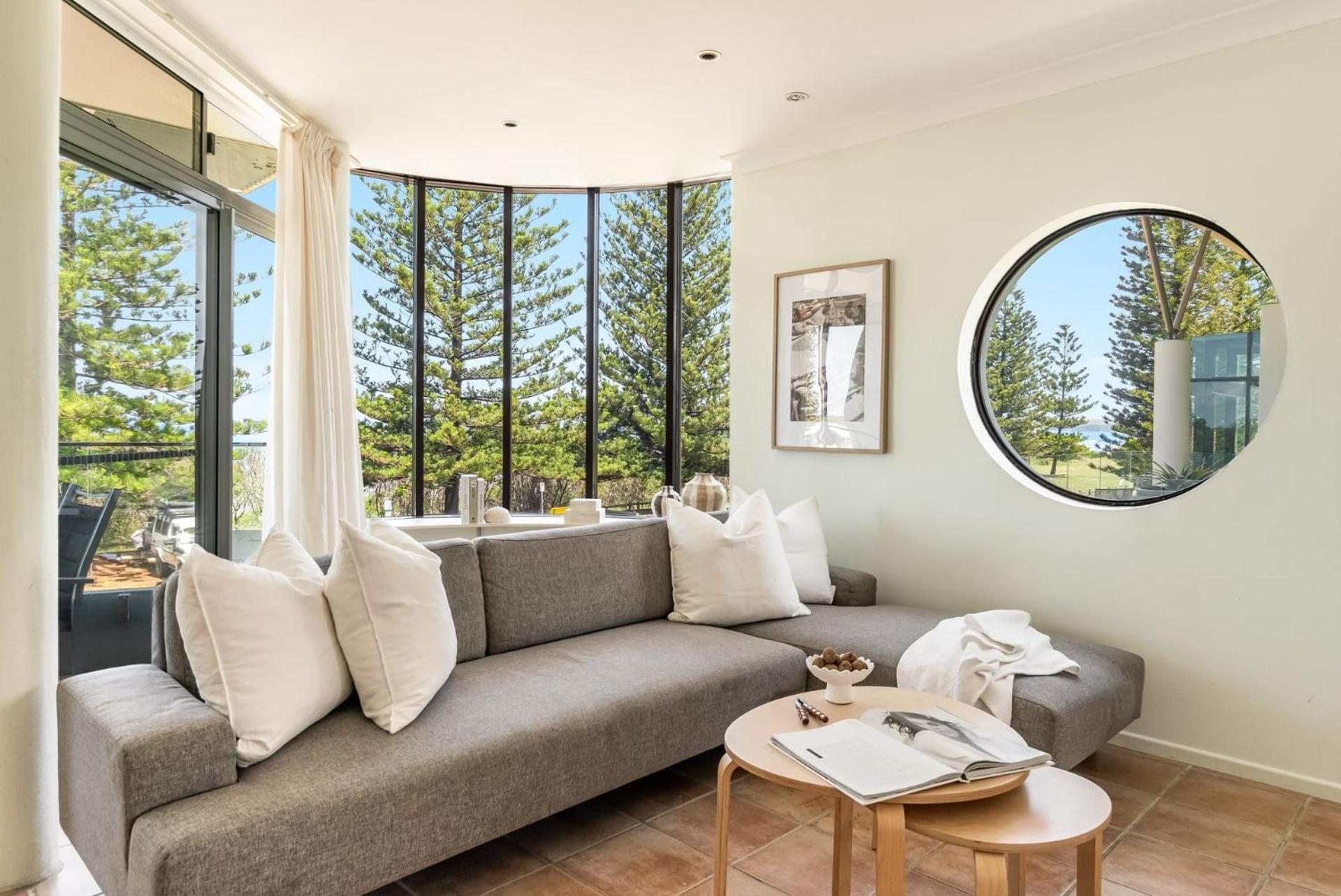 La Ronde 4 - Hear The Waves Of Pippi Apartment Yamba