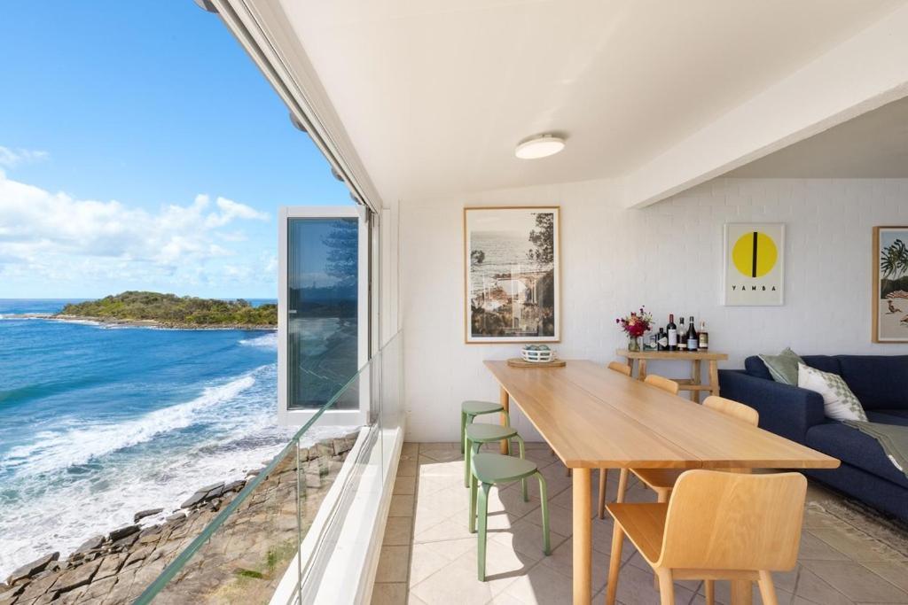 Luxe Oceanfront Apartment Yamba