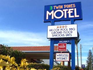 Twin Pines 3* Yamba