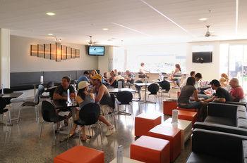 Hotel Yamba Central 4*