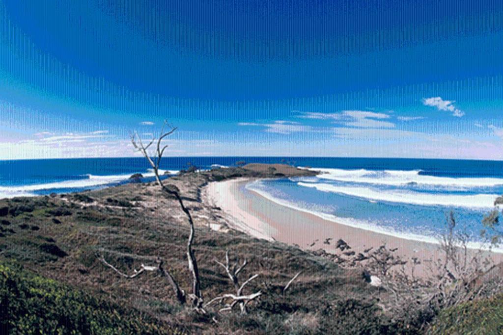 Yamba Central Hotel 4*
