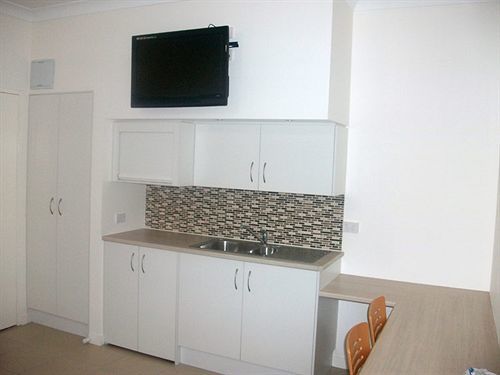 Motor 3* Yamba