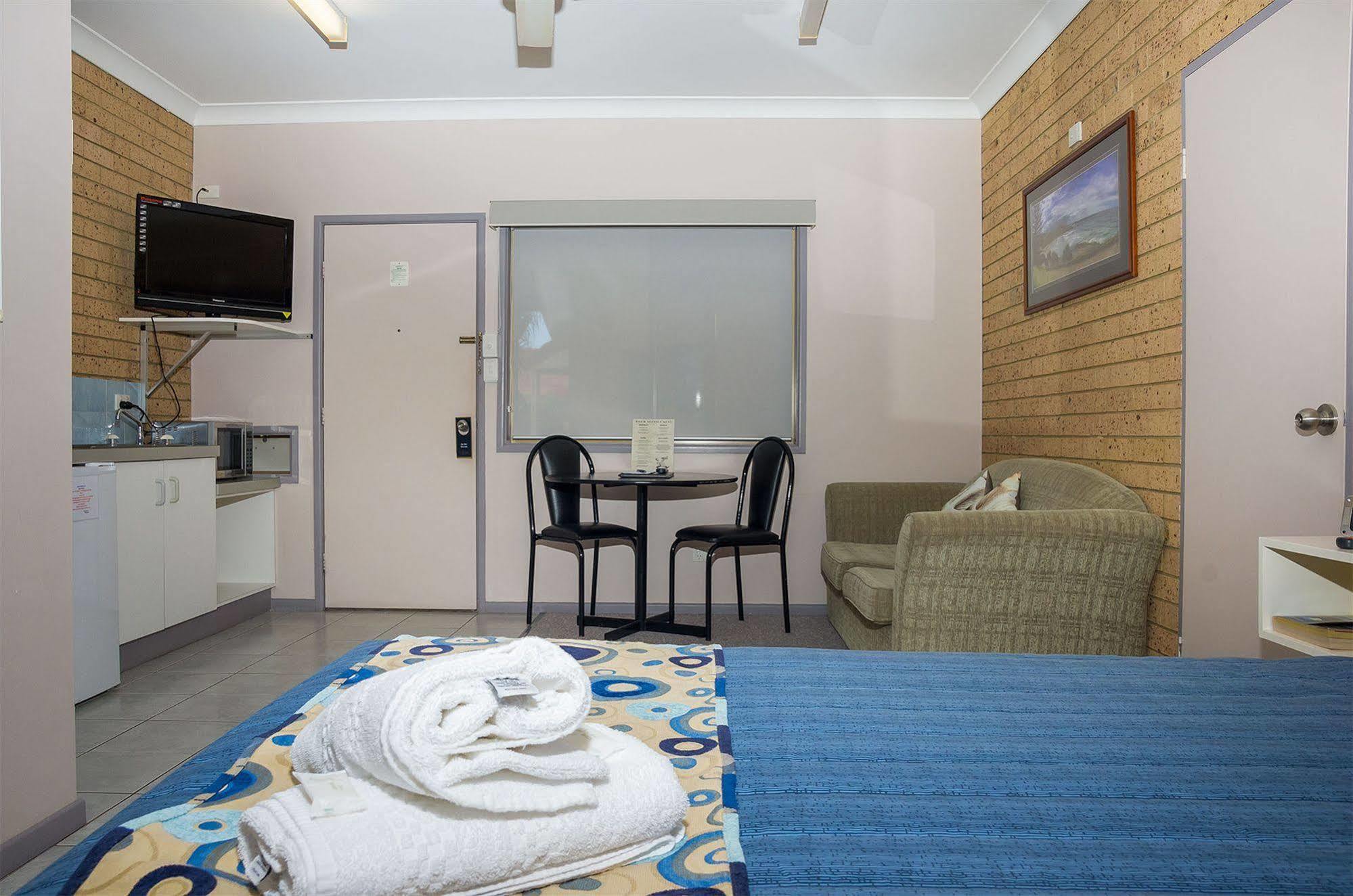 Motor Motel 3*