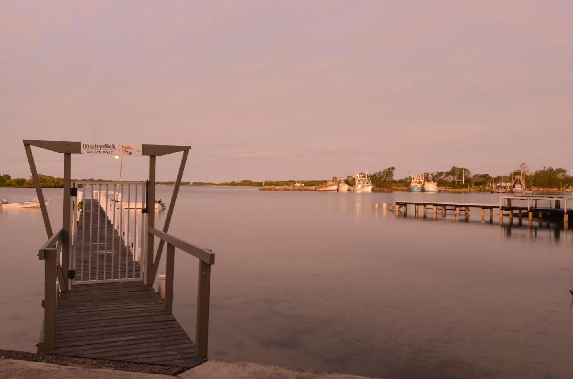 Moby Dick Waterfront Motel 3*