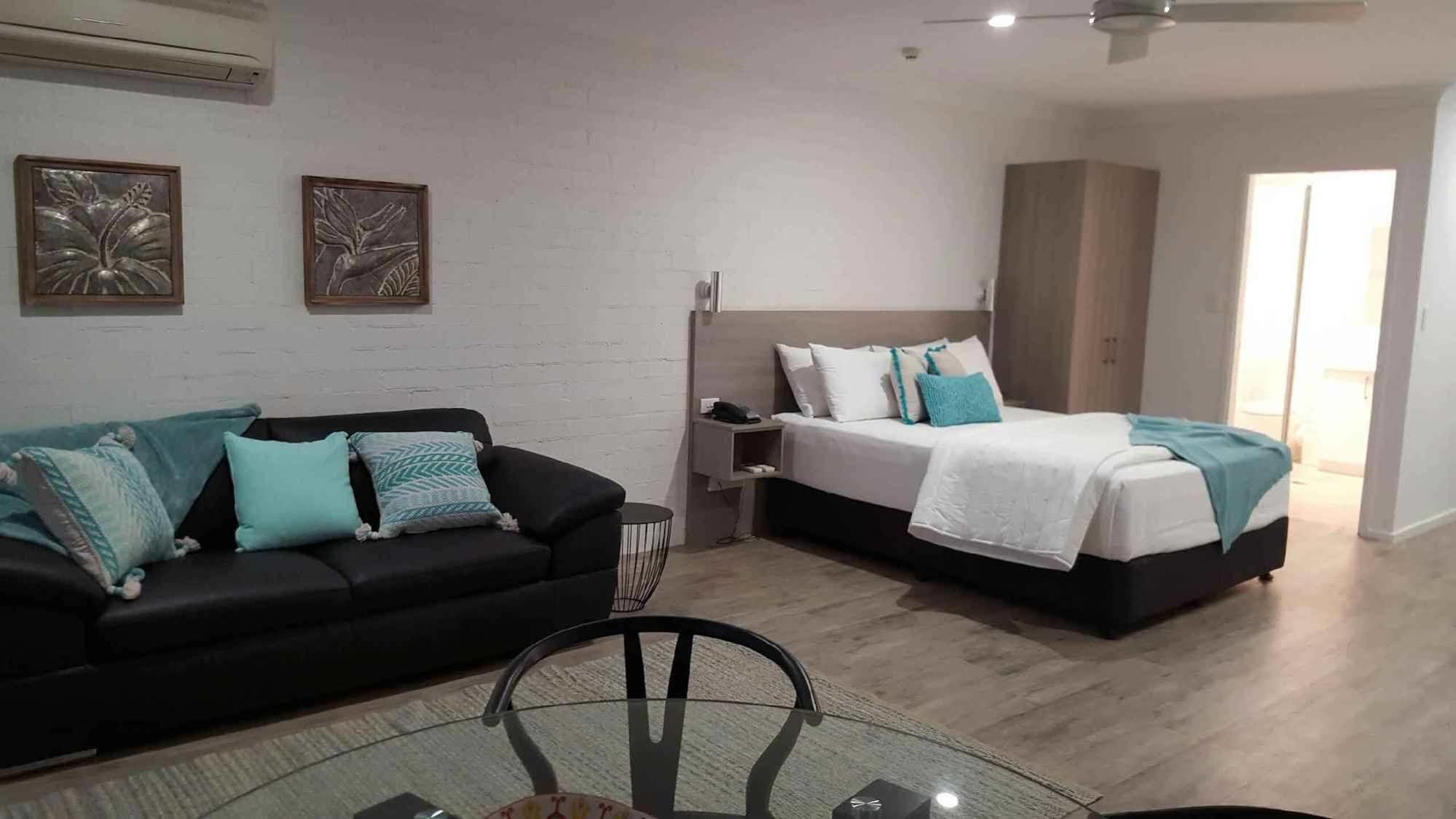 Moby Dick Waterfront Motel 3*