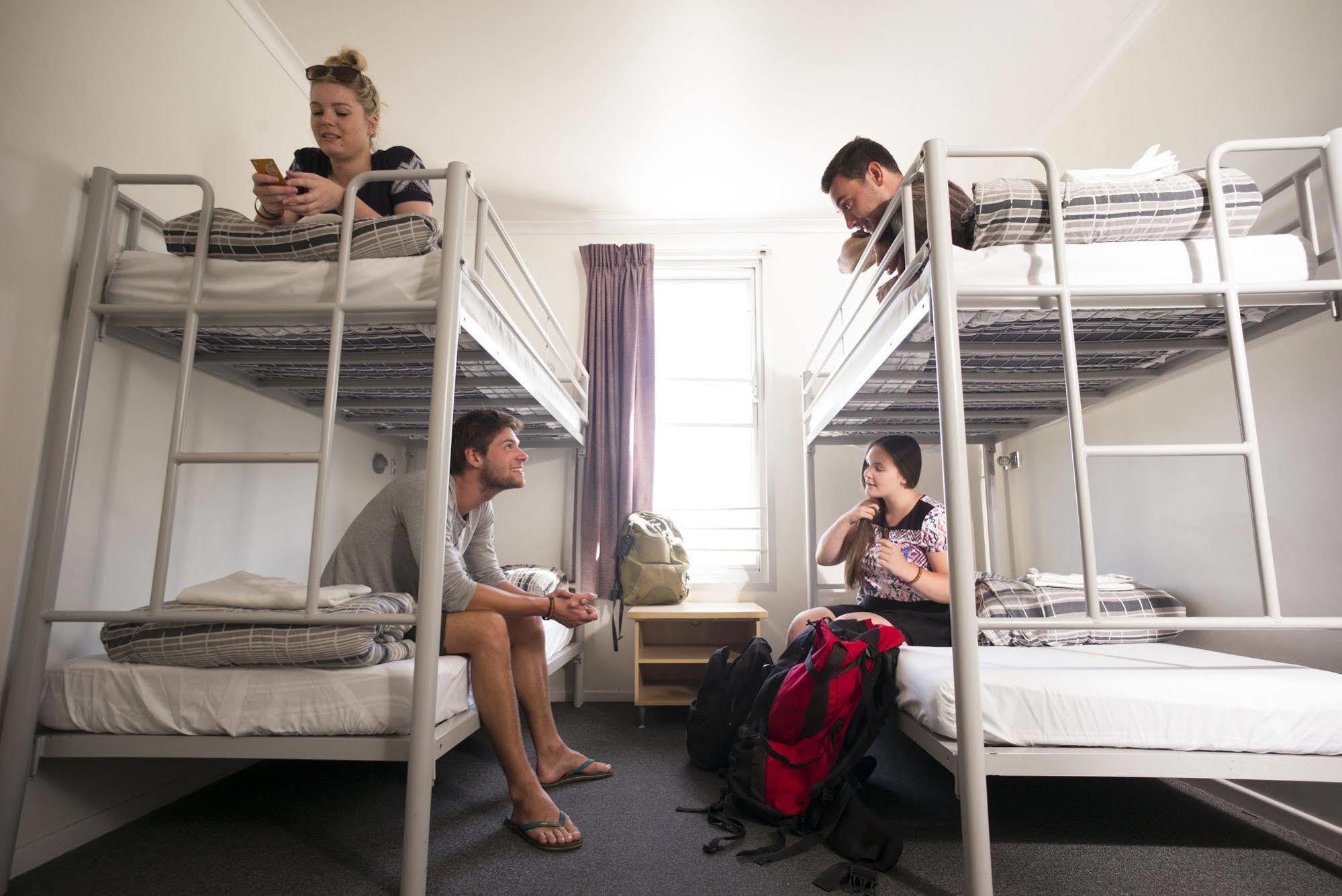 Yamba Central 4*