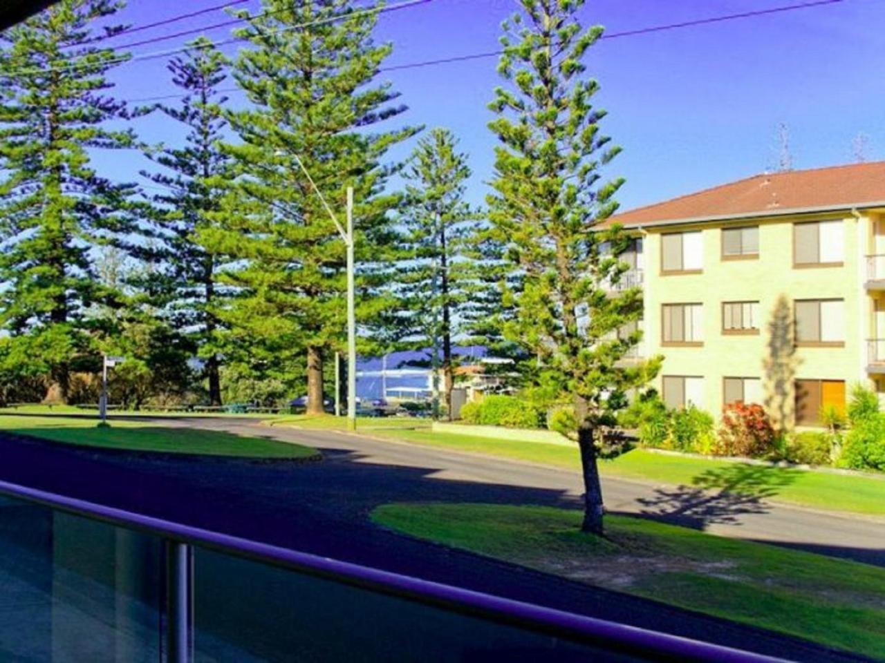 Seaspray 8 - Ljhooker *