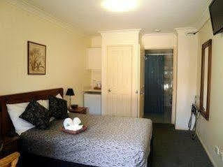 Motel The Carmel