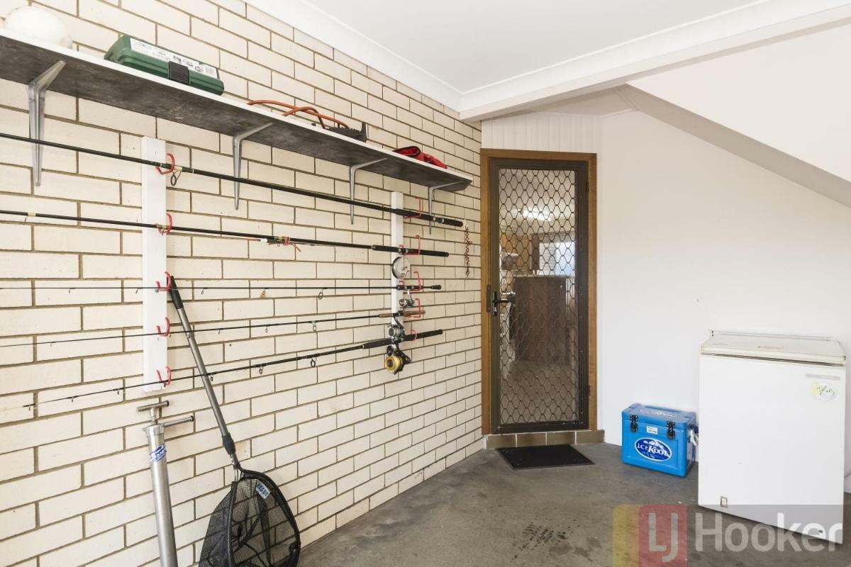 Peninsula Court 6 - Ljhooker *