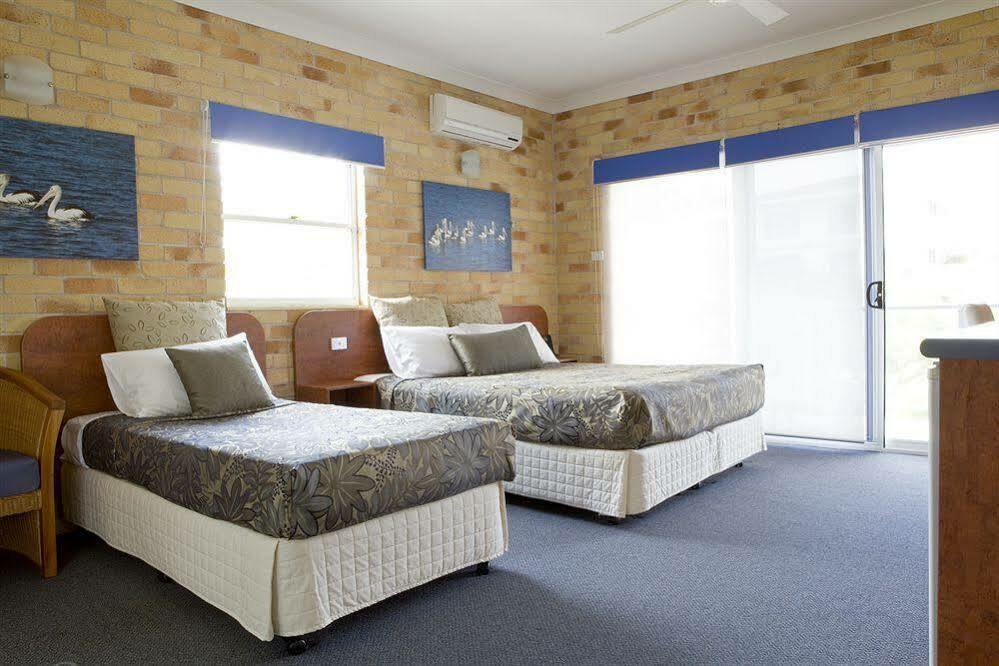 Yamba Beach Motel 4*