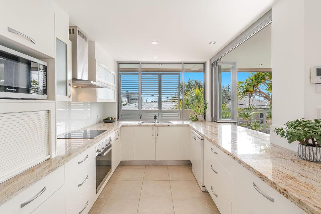Zinc 1 - Modern With Lift * Yamba