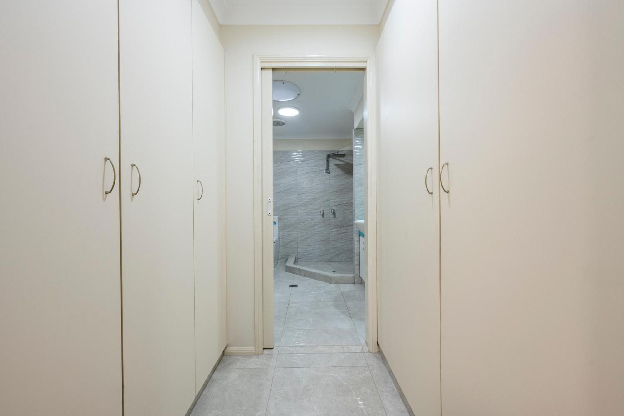 Breakers Unit 5 5 - Ljhooker * Yamba