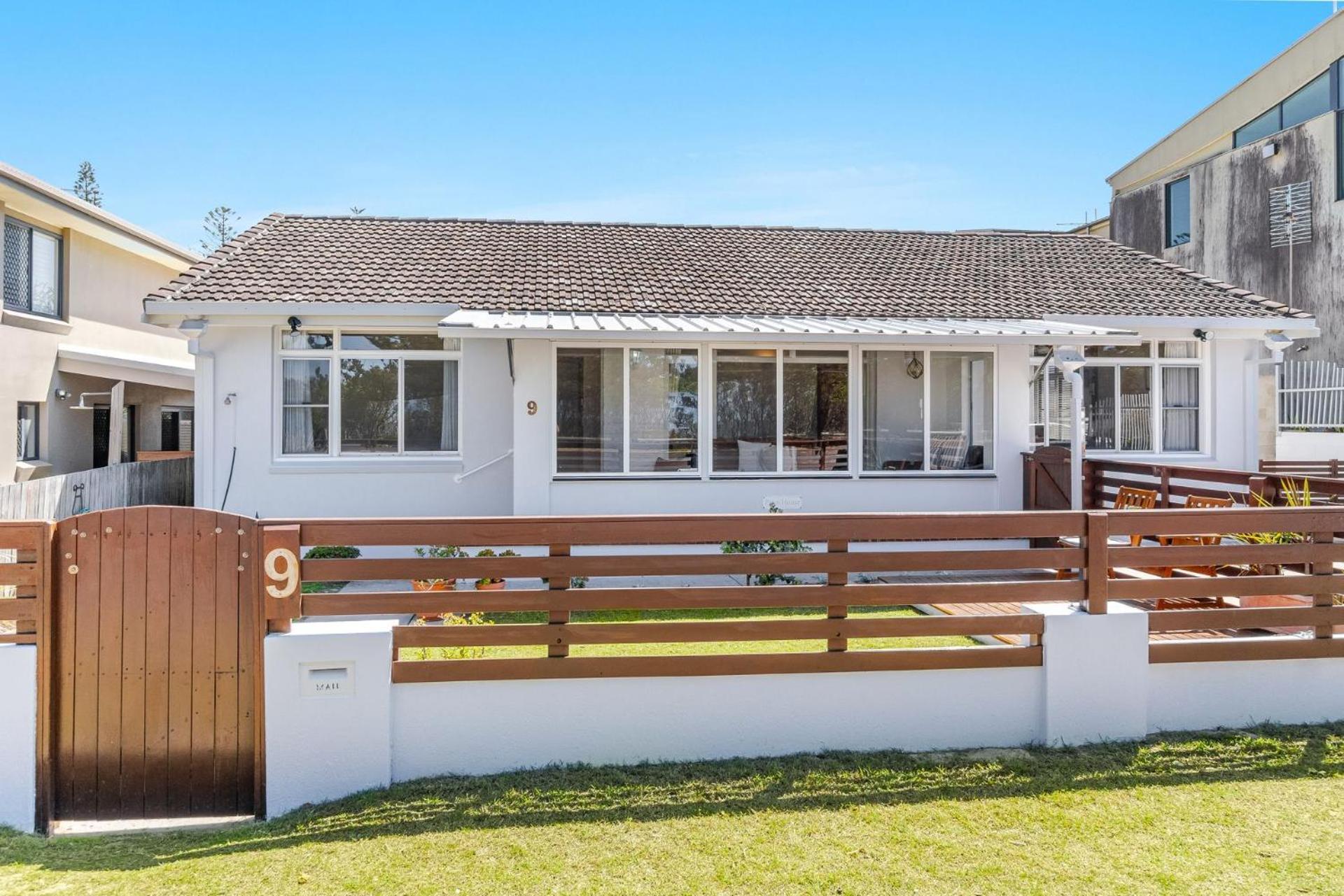 Pippi House - Directly Opposite Pippi * Yamba