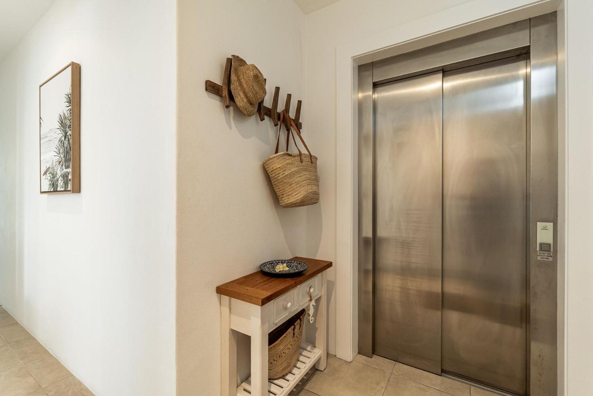 Apartment Zinc 1 - Modern With Lift *