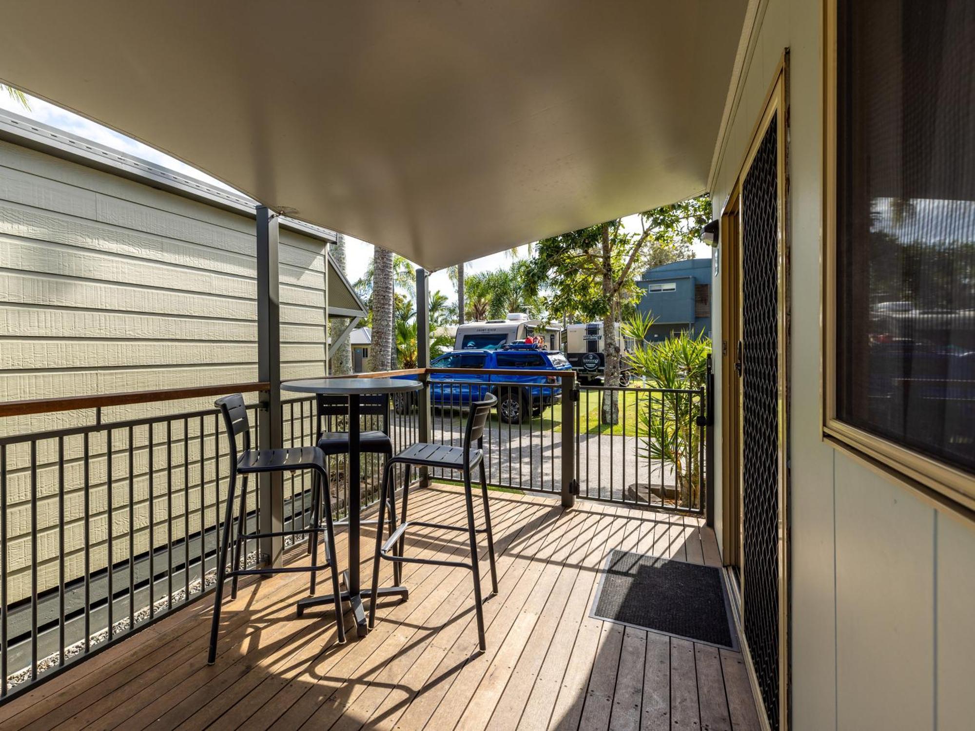 Nrma Blue Dolphin 4*