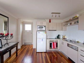 Seaspray Apartments 4*